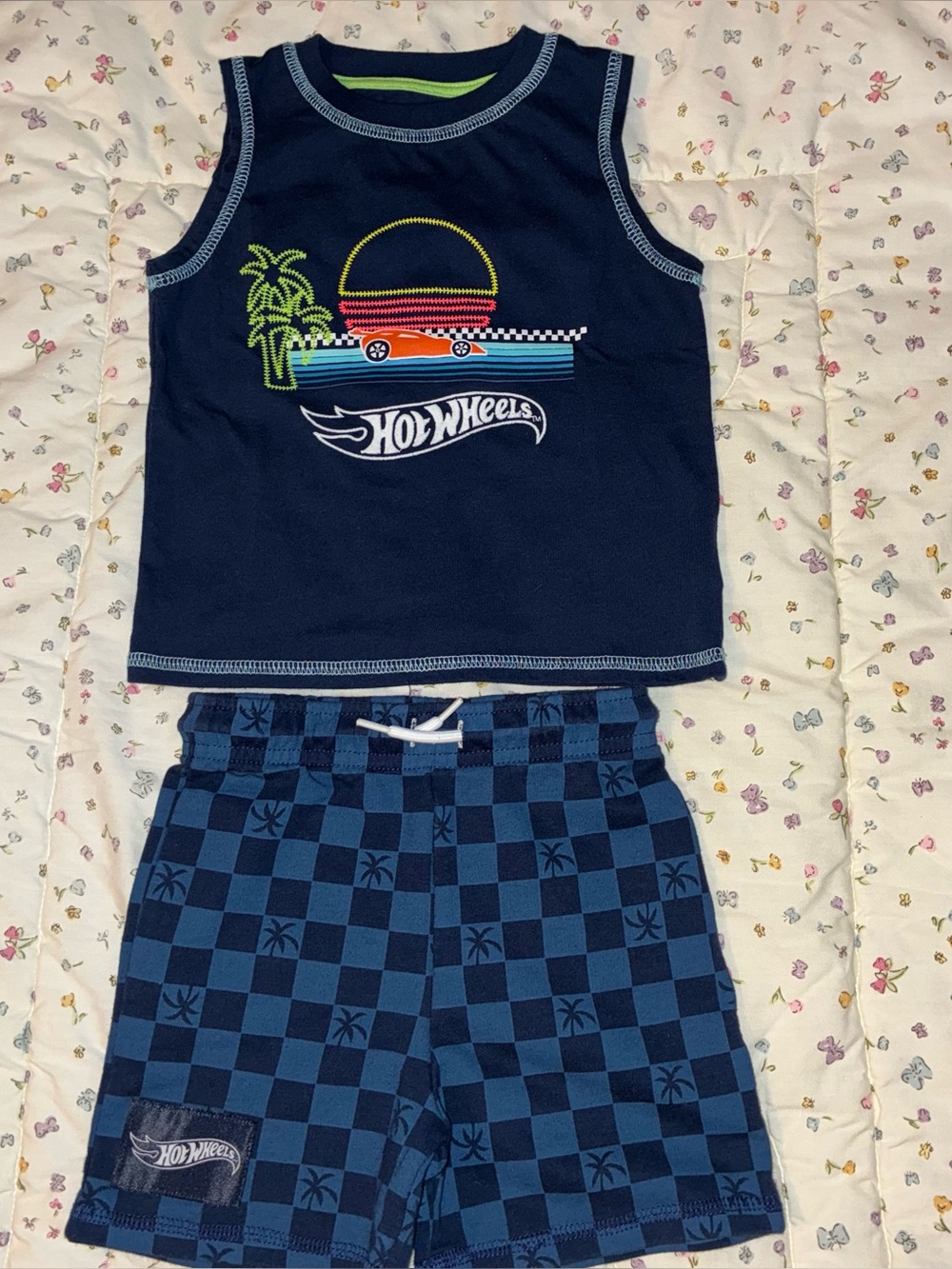 Hotwheels toddler two piece set 2t